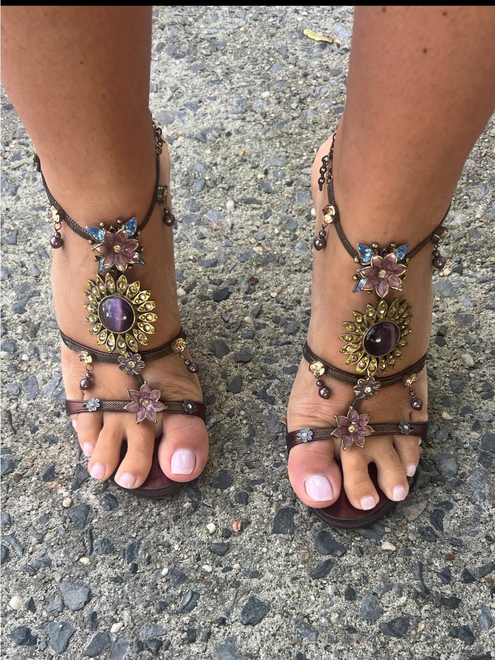 Elegant Embellished Sandals - Picture 4 of 4